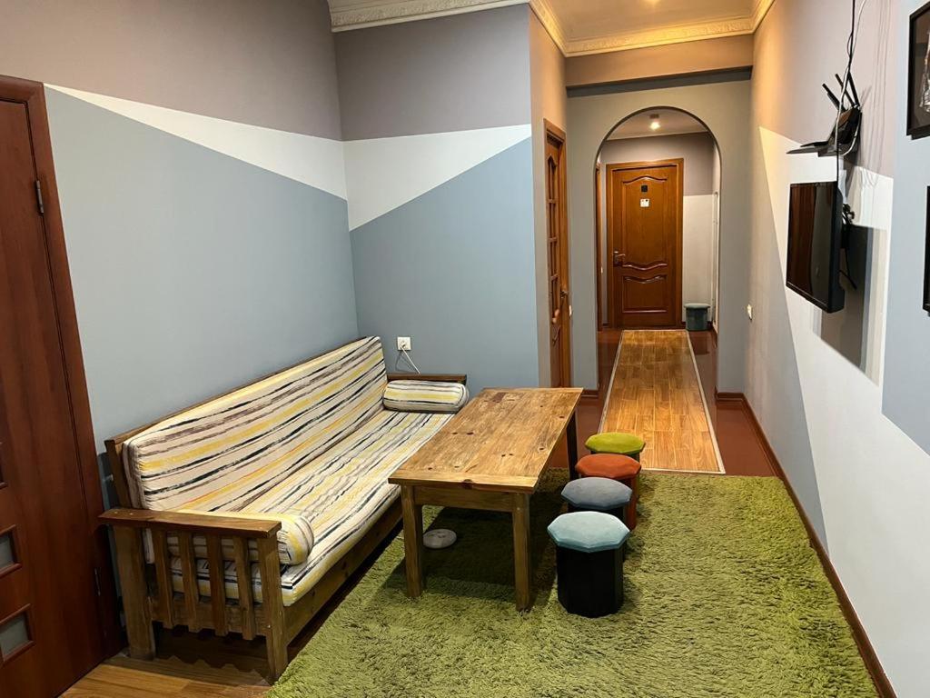 Avenue Hostel Ереван Екстериор снимка
